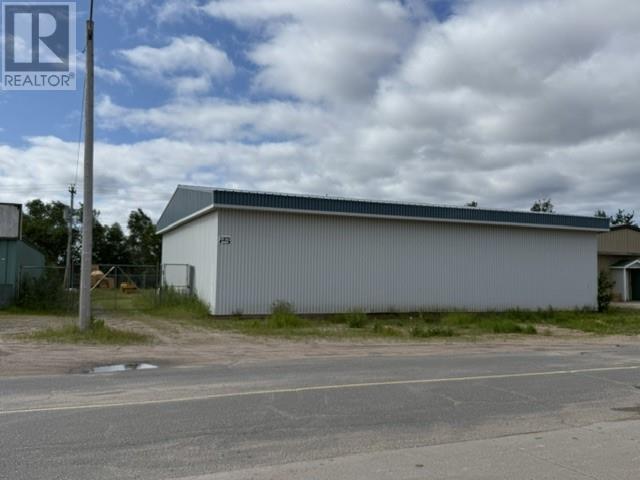 12 Hillcrest Road Property Photo 2