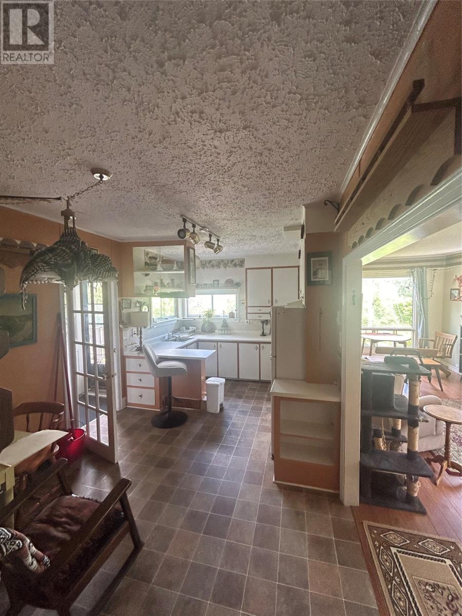 92 Memorial Drive Property Photo 13