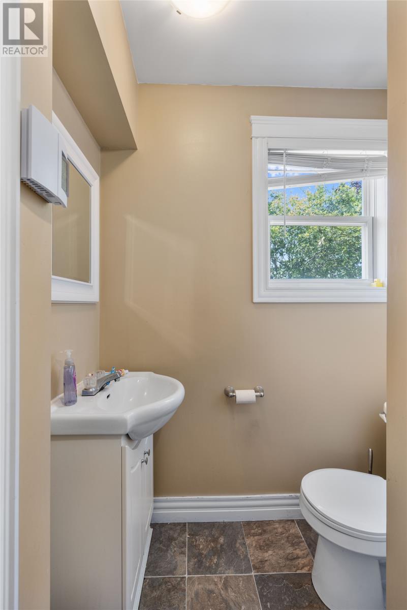 192 Elizabeth Avenue Property Photo 13