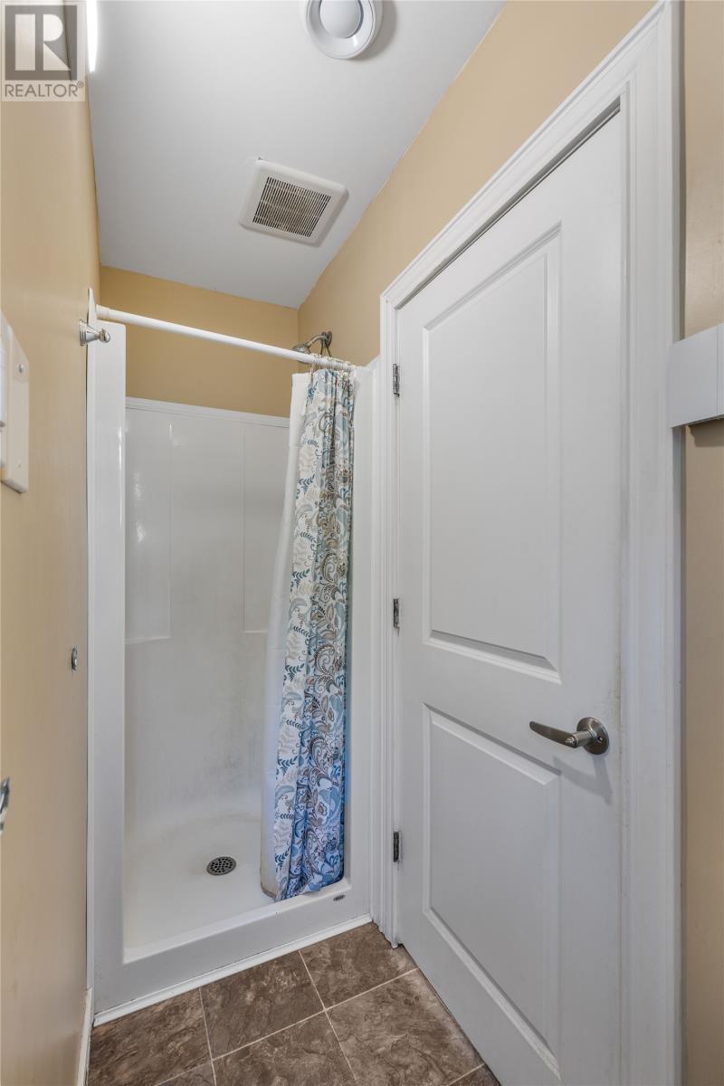 192 Elizabeth Avenue Property Photo 14