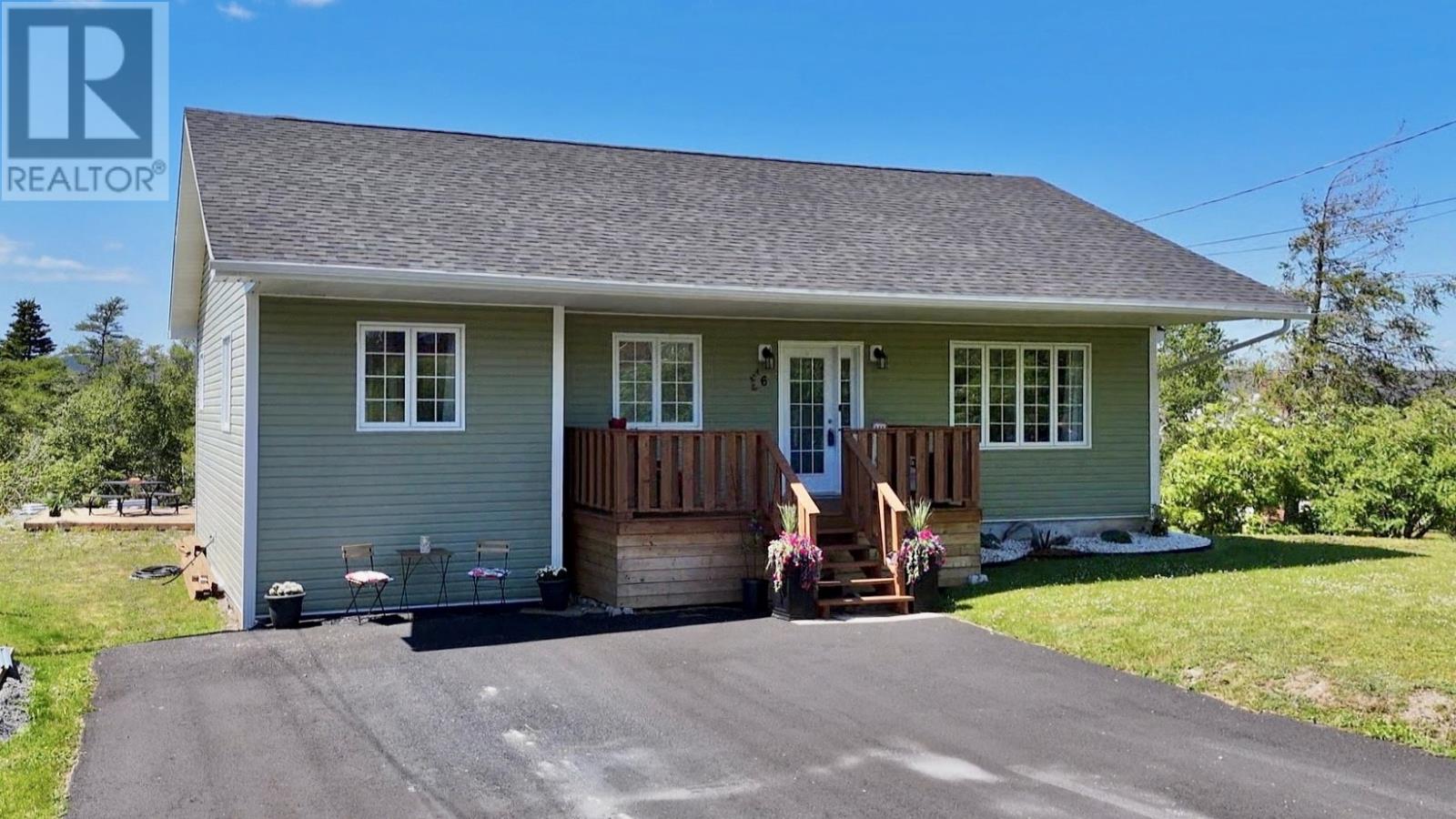 6 Forest Road