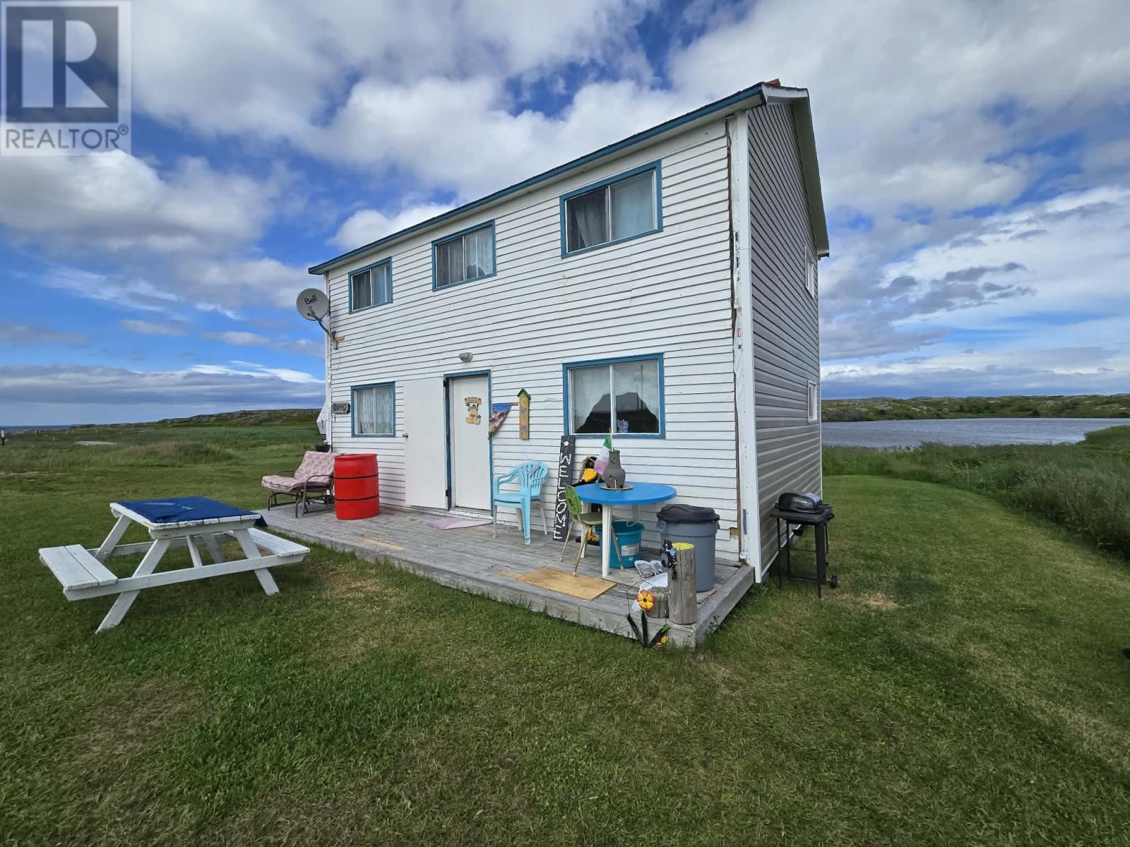 23 Hewitt's Point Road Property Photo 1