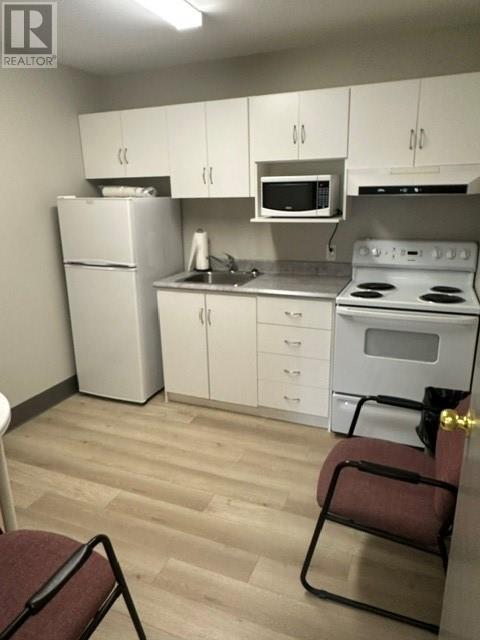 96 Clyde Avenue Property Photo 12