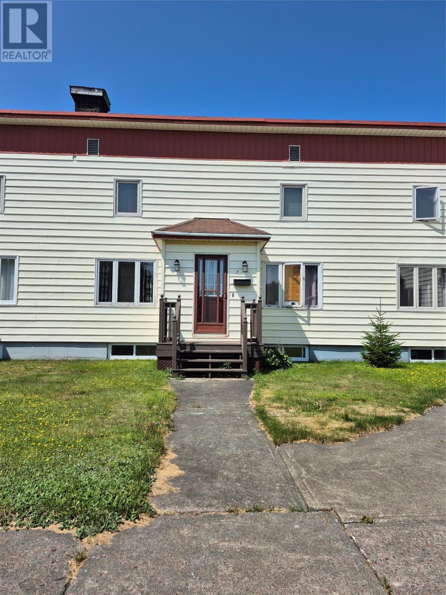 10 Pine Avenue Unit#7