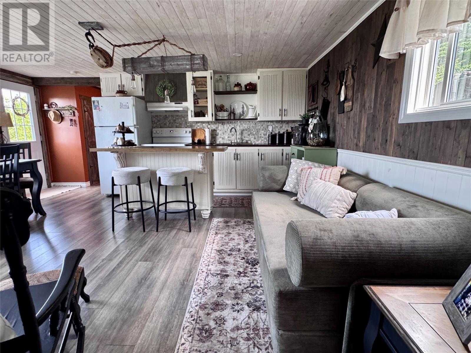 37 New Road Property Photo 19