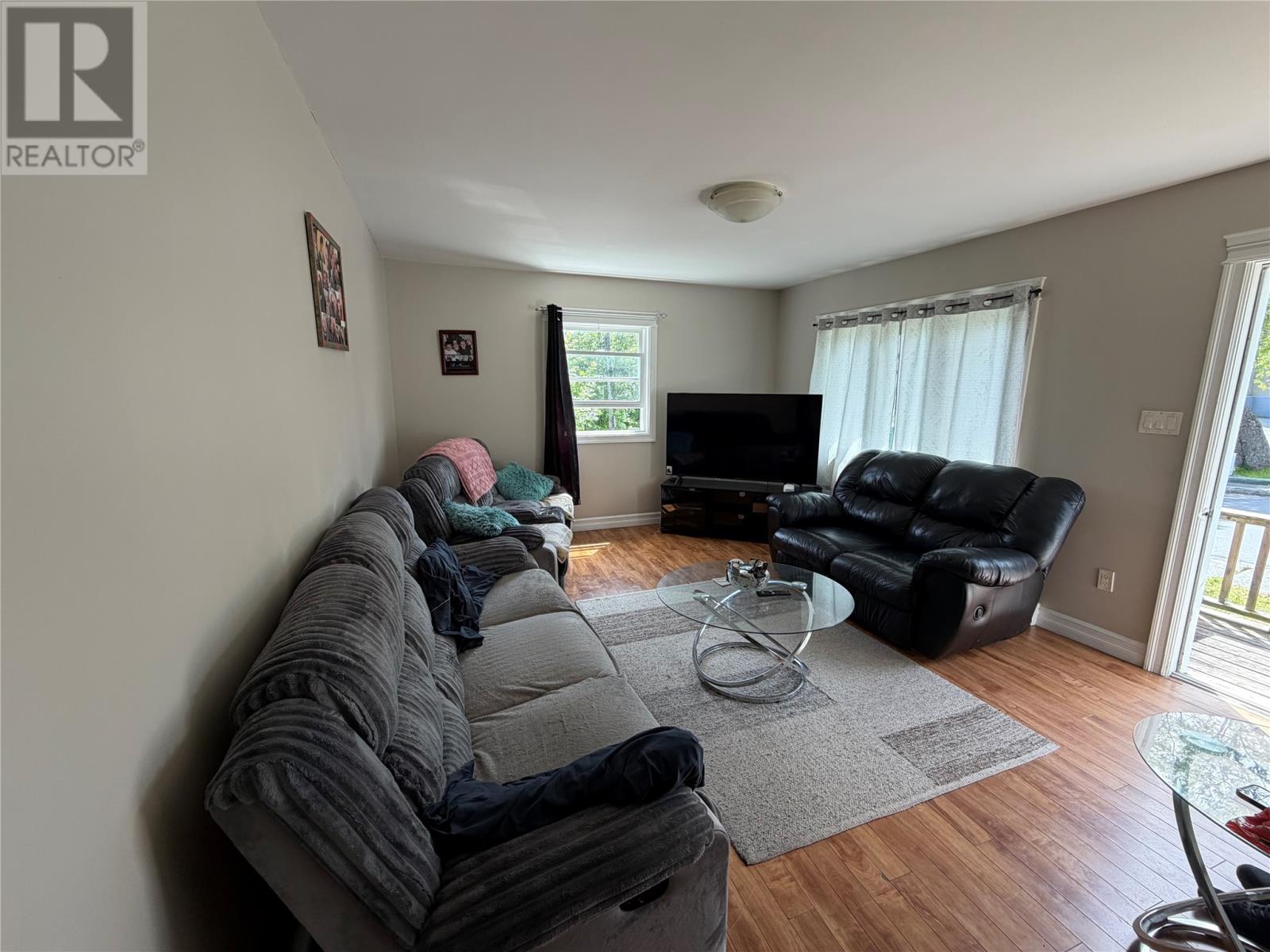 8 St Clare Avenue Property Photo 4