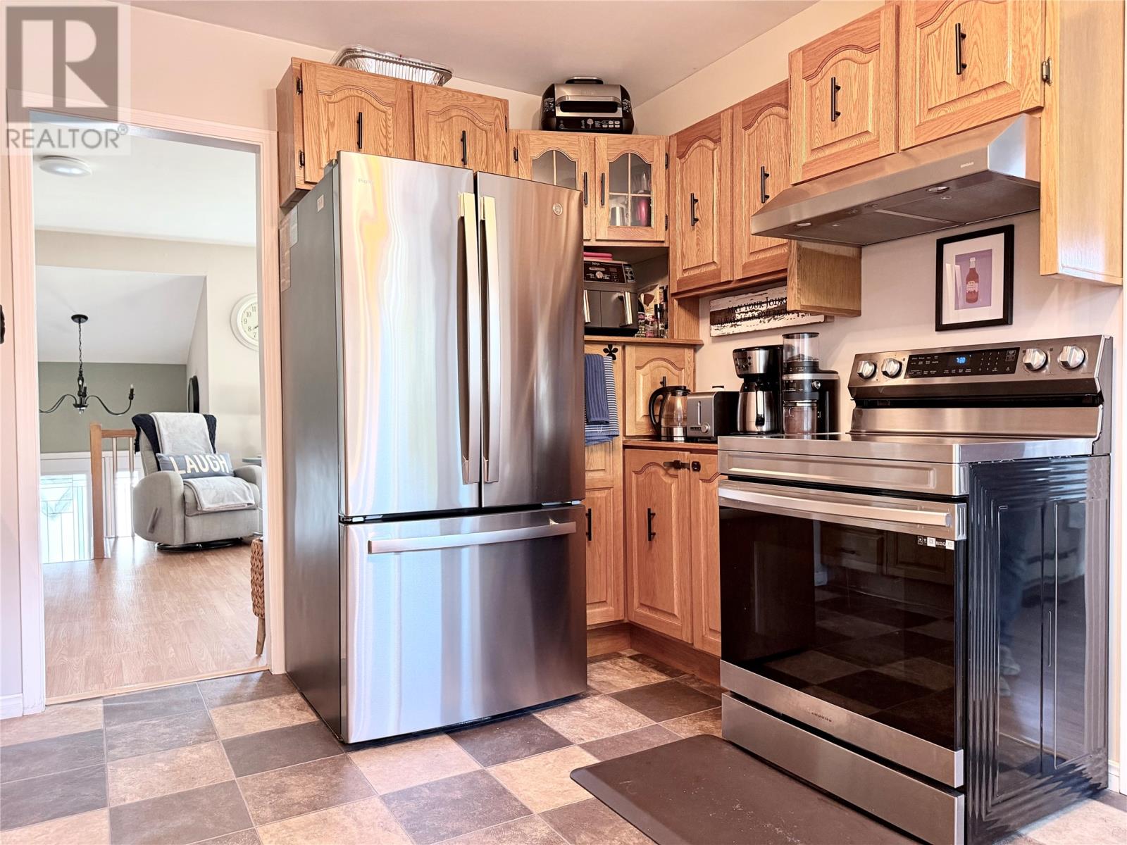 10 Castlewood Drive Property Photo 15