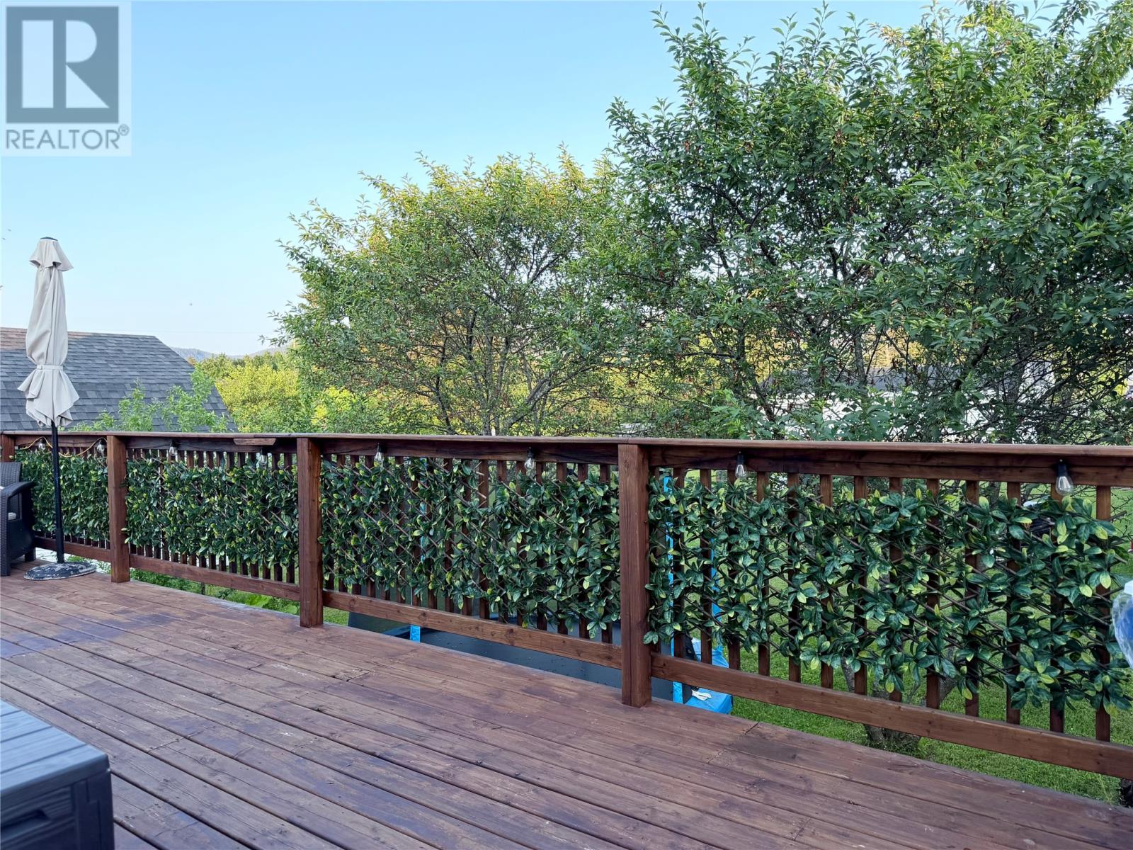 10 Castlewood Drive Property Photo 24