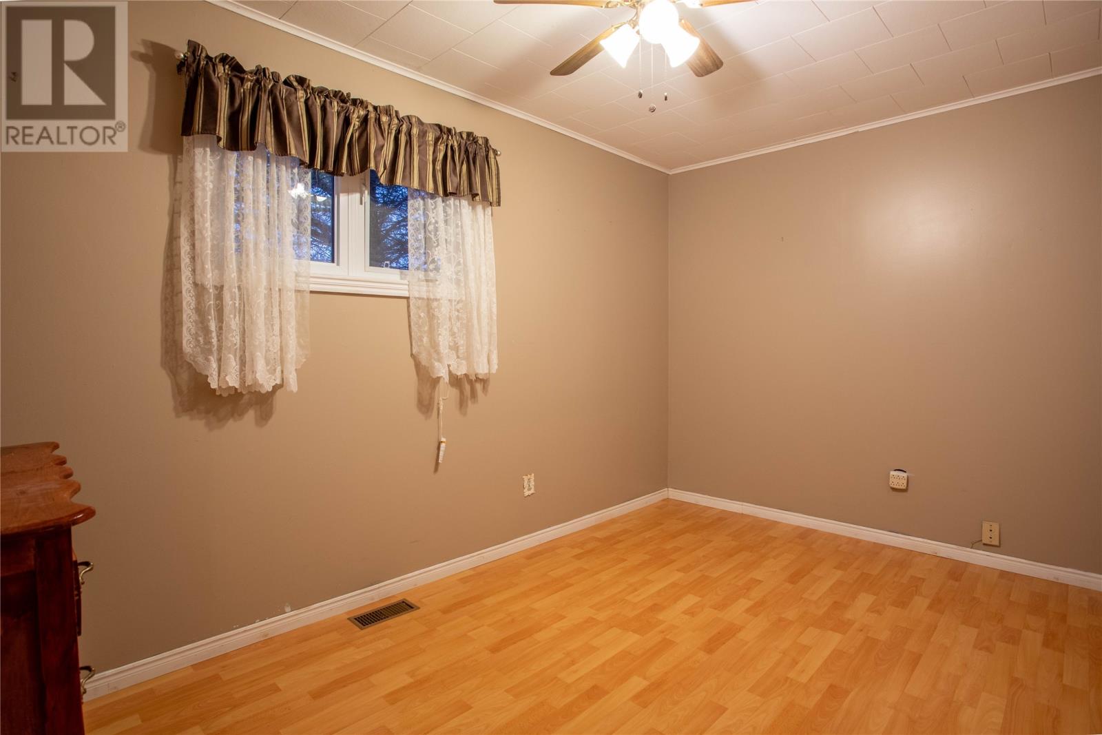29 Cabot Avenue Property Photo 11