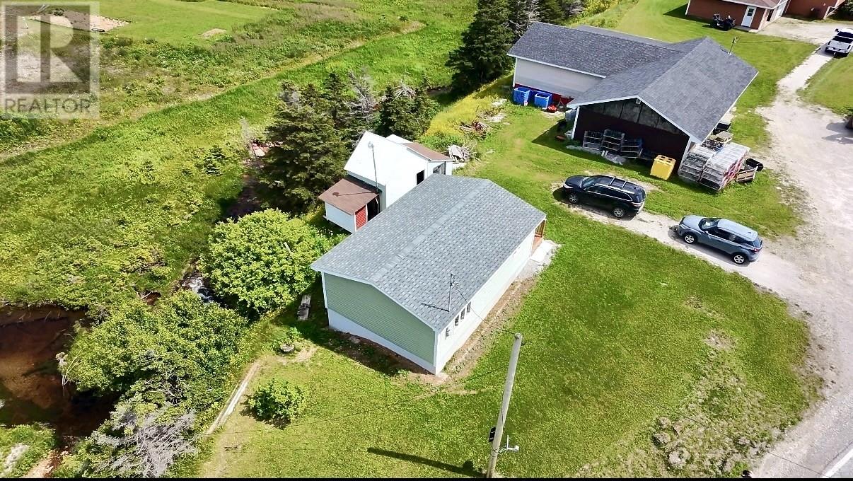 377 Main Road Property Photo 6