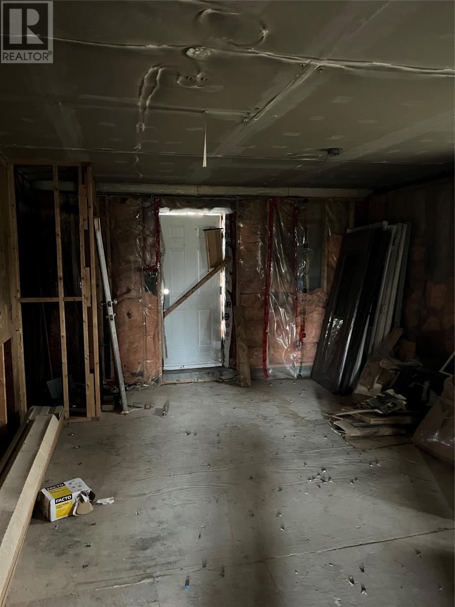 41-51 Thicket Road Property Photo 2