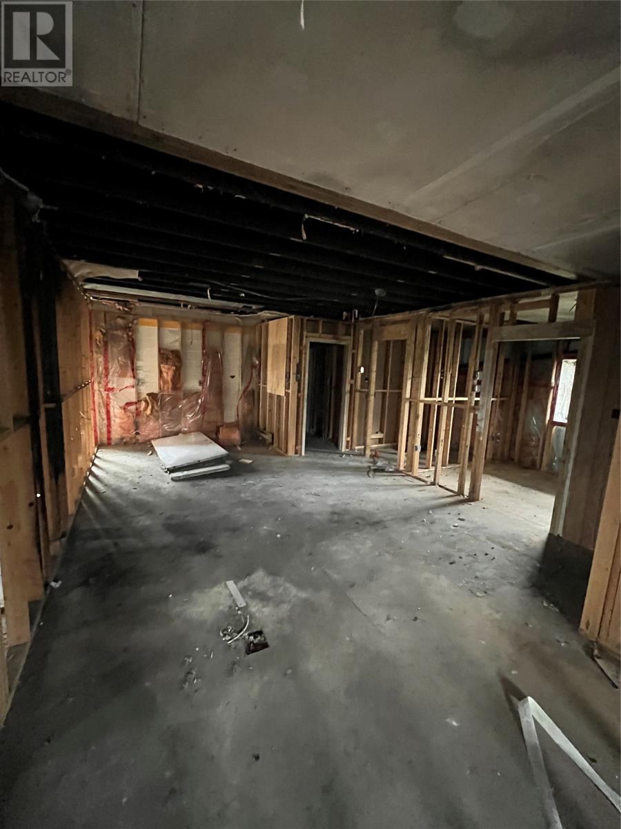41-51 Thicket Road Property Photo 6