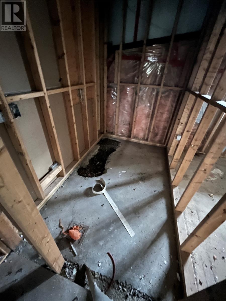 41-51 Thicket Road Property Photo 7