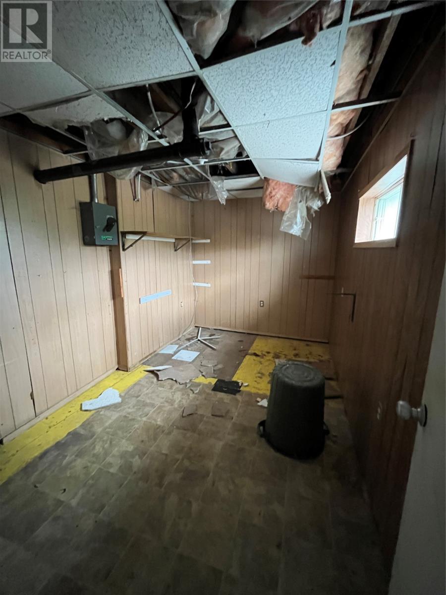 41-51 Thicket Road Property Photo 8
