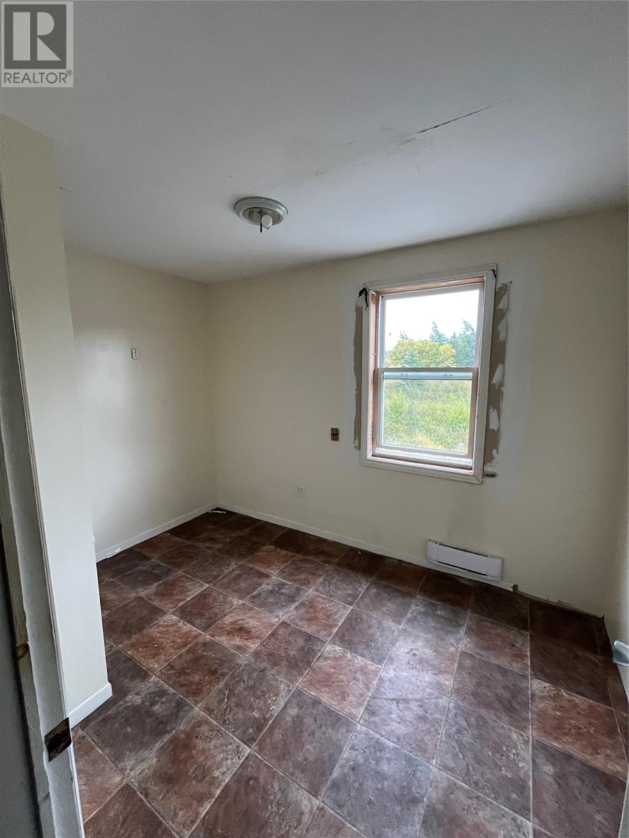 41-51 Thicket Road Property Photo 12