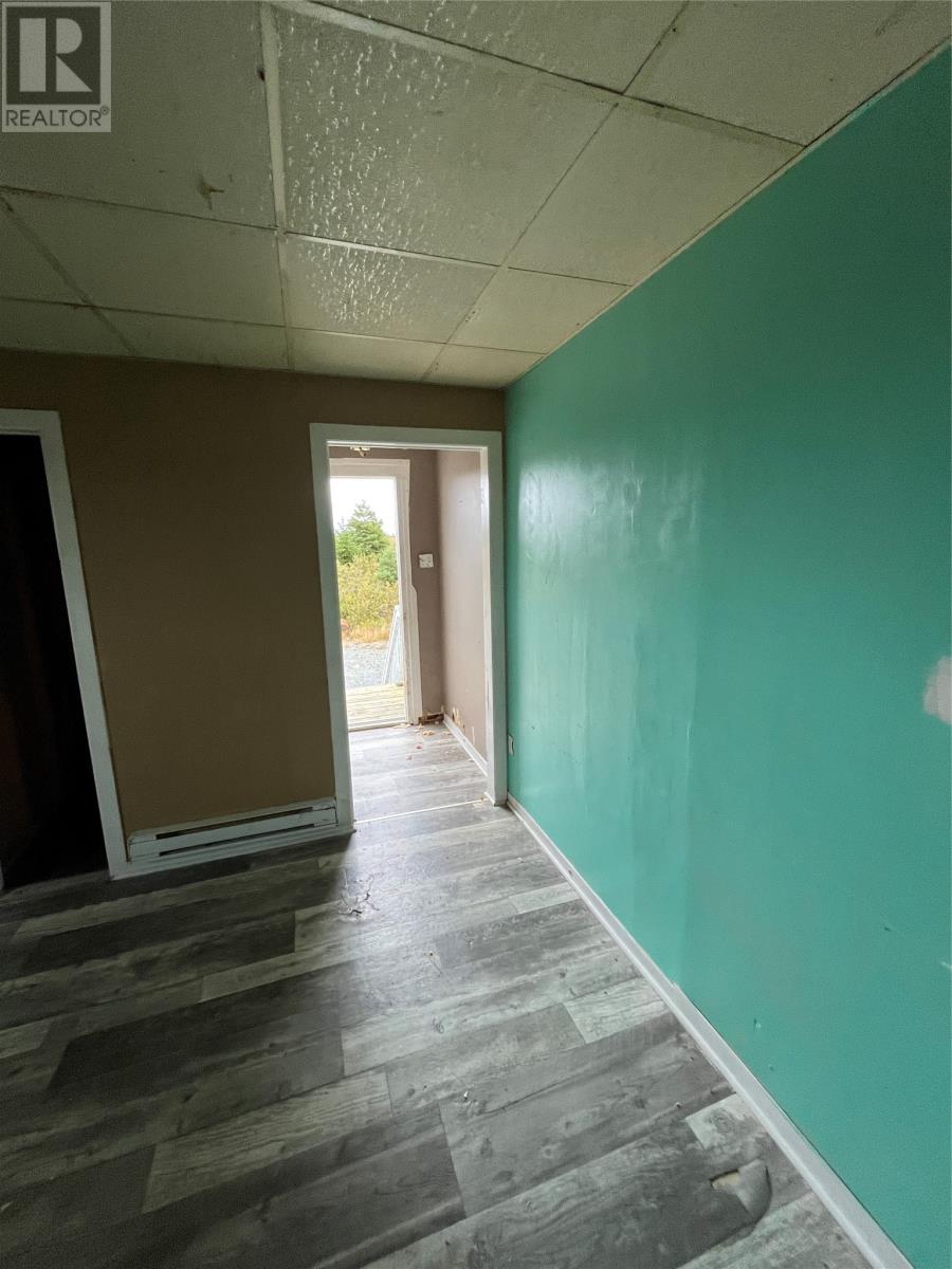 41-51 Thicket Road Property Photo 17