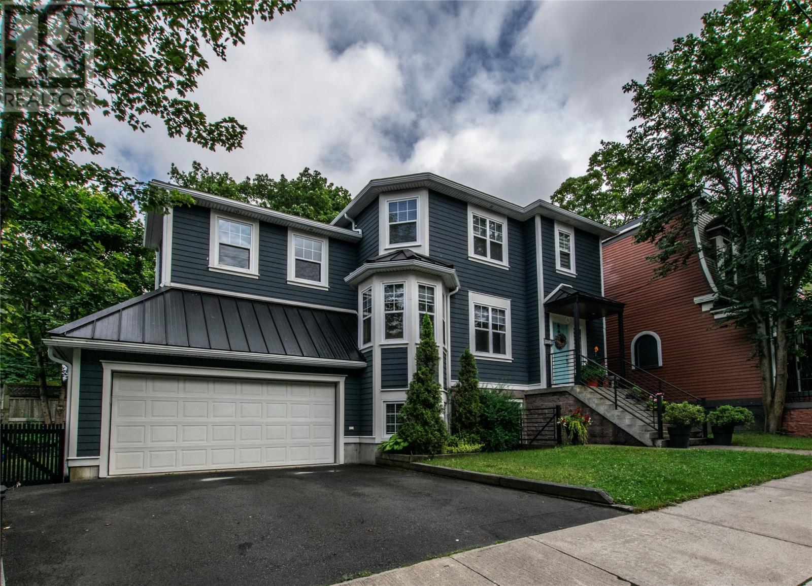 21 Topsail Road Property Photo 2