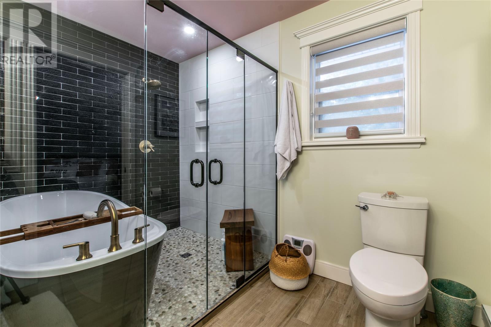 21 Topsail Road Property Photo 21