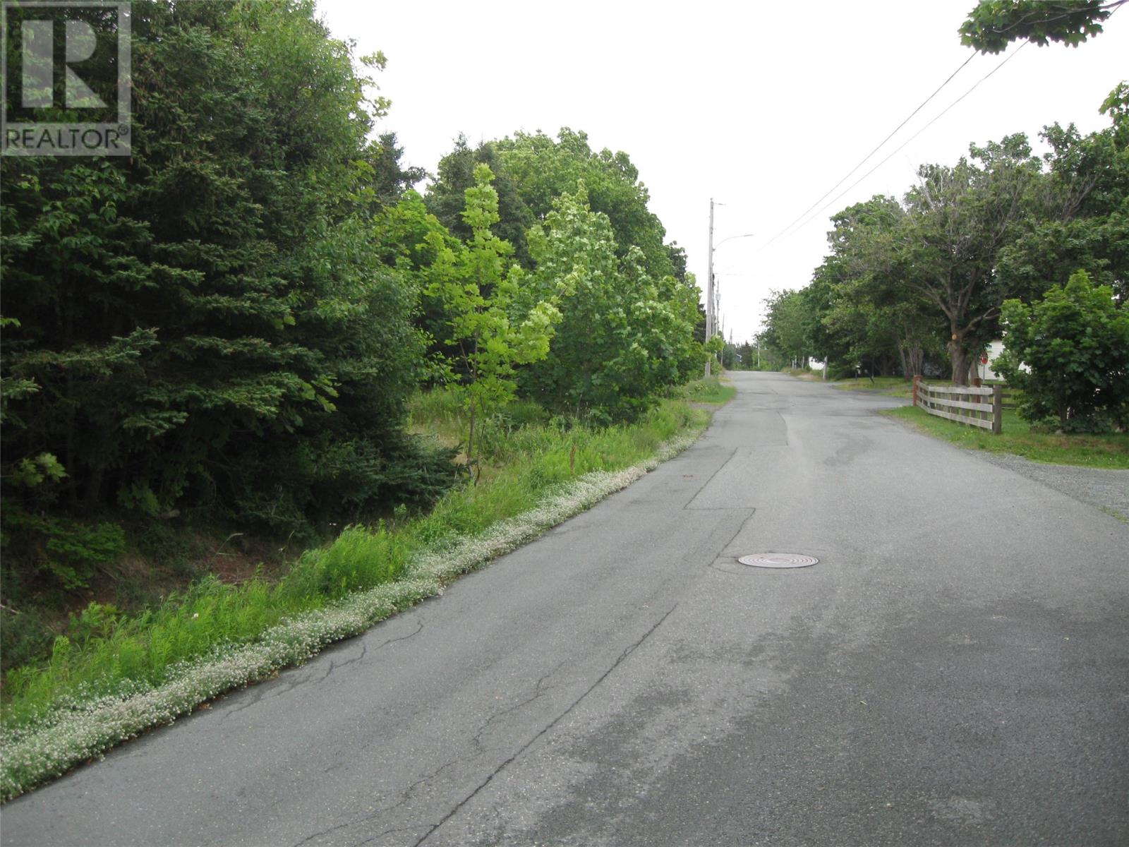 56 N Robert's Road N Property Photo 8