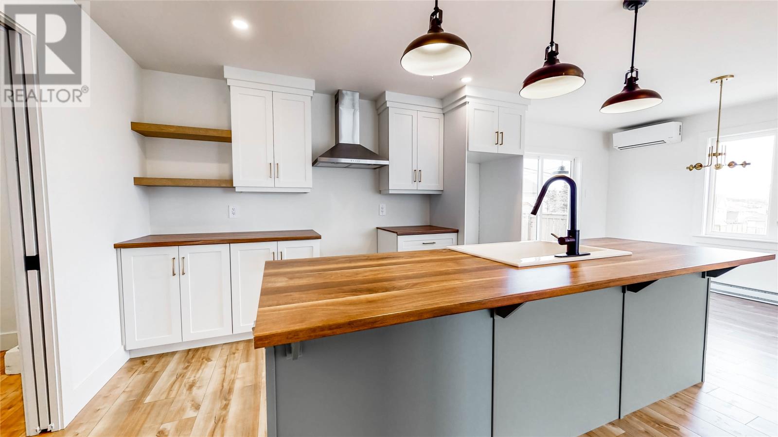4 Flora Street Property Photo 2