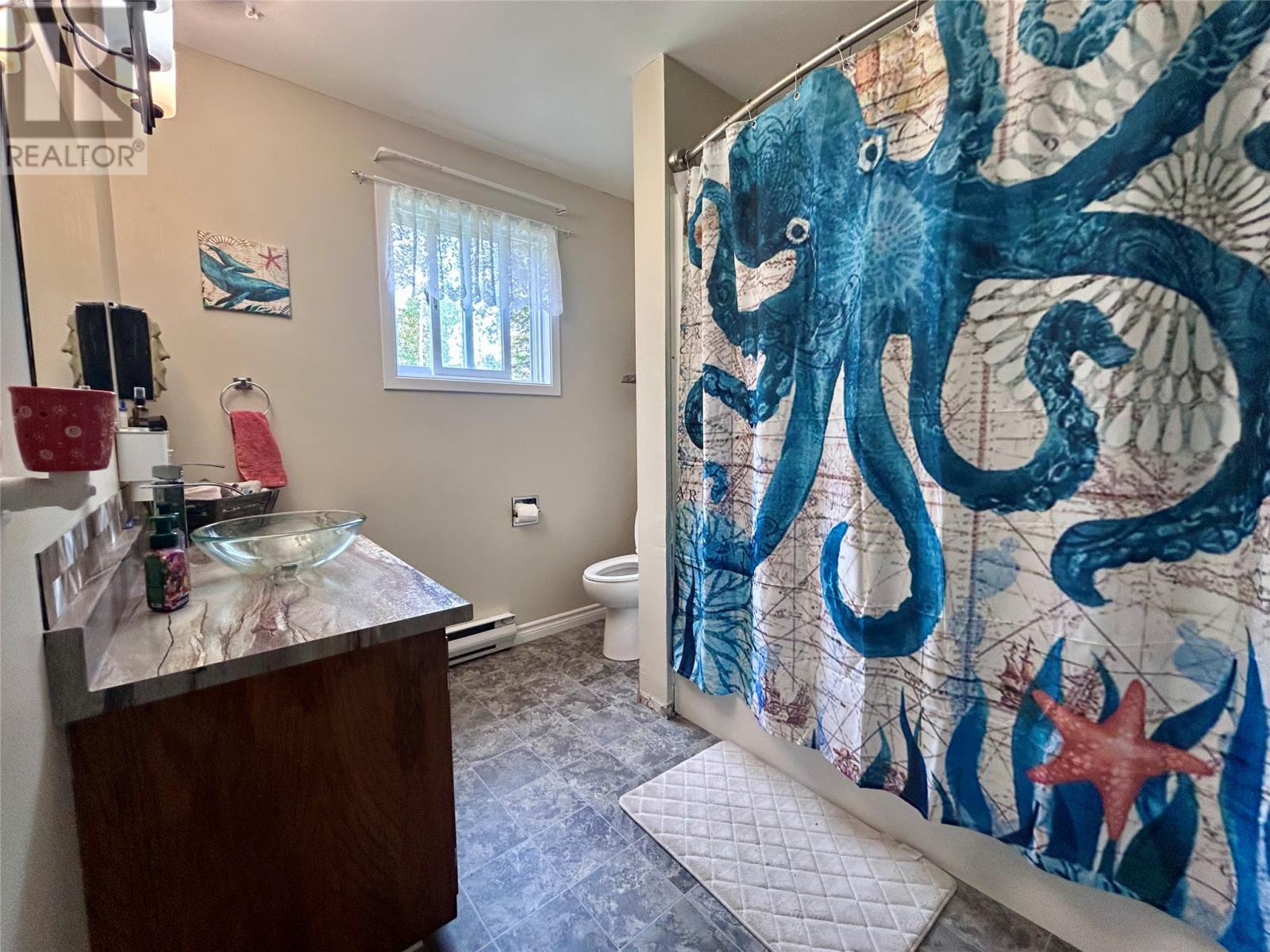 4 Elmwood Crescent Property Photo 18