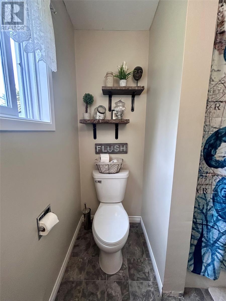 4 Elmwood Crescent Property Photo 20