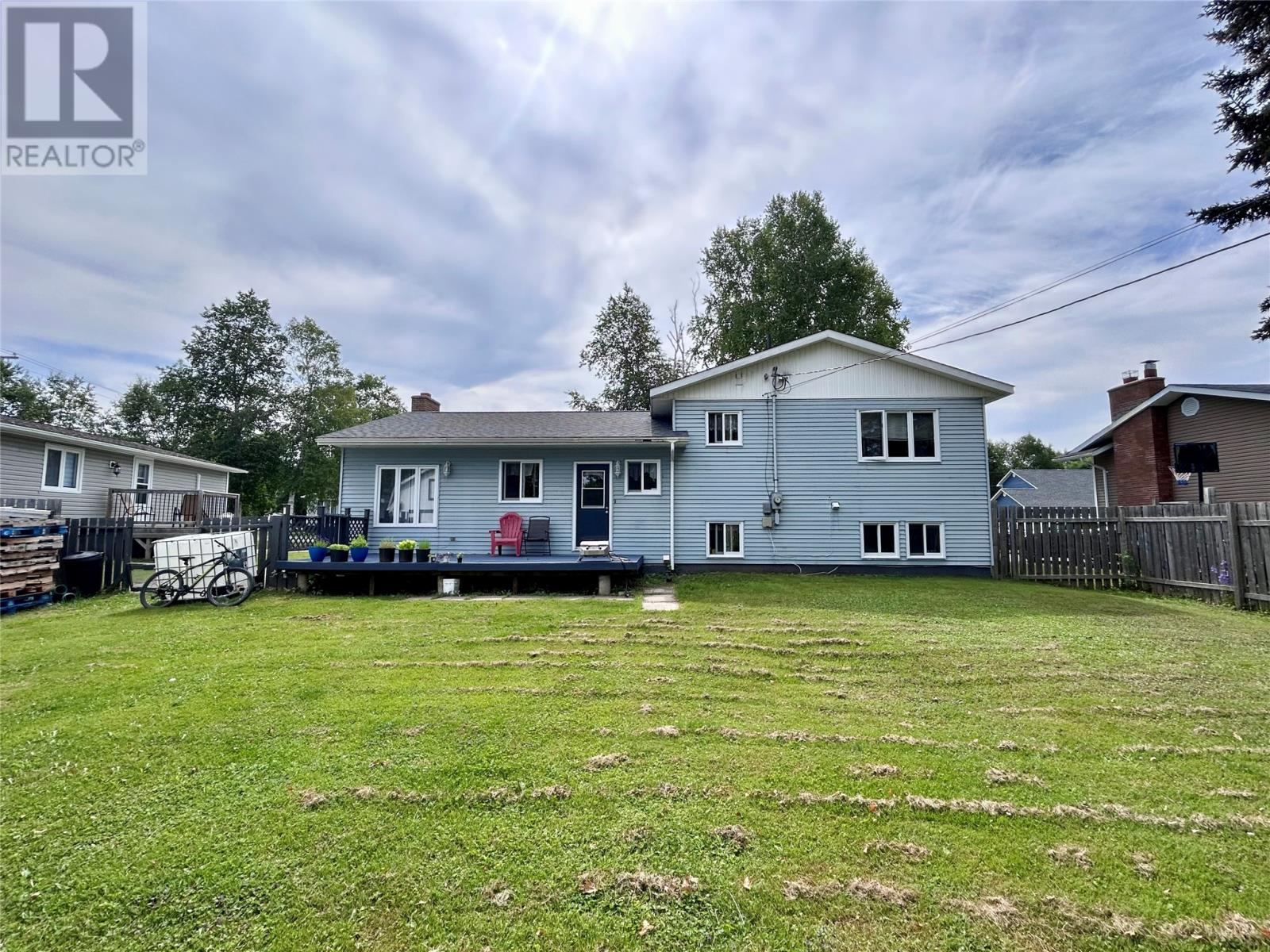 4 Elmwood Crescent Property Photo 28