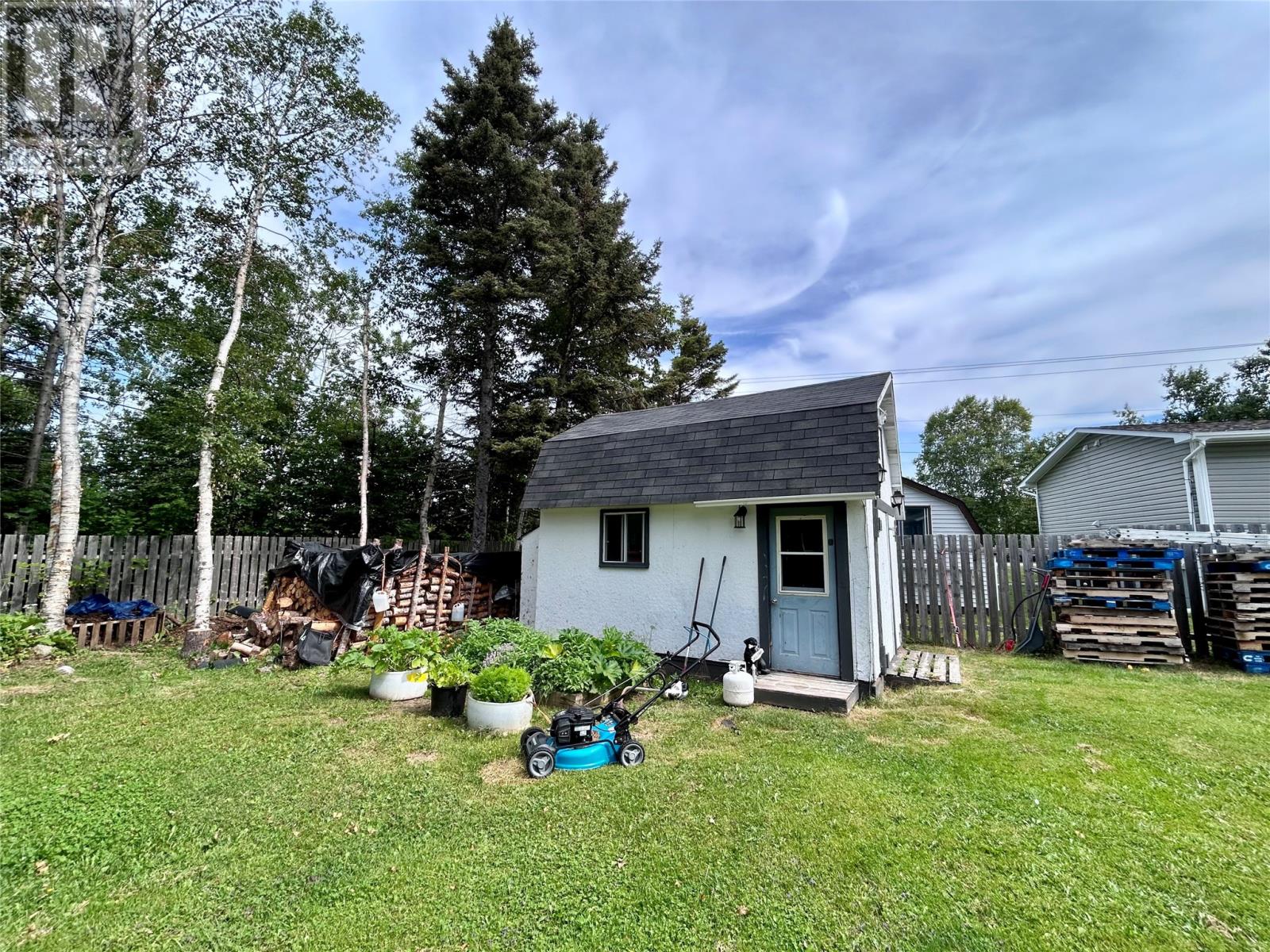 4 Elmwood Crescent Property Photo 29