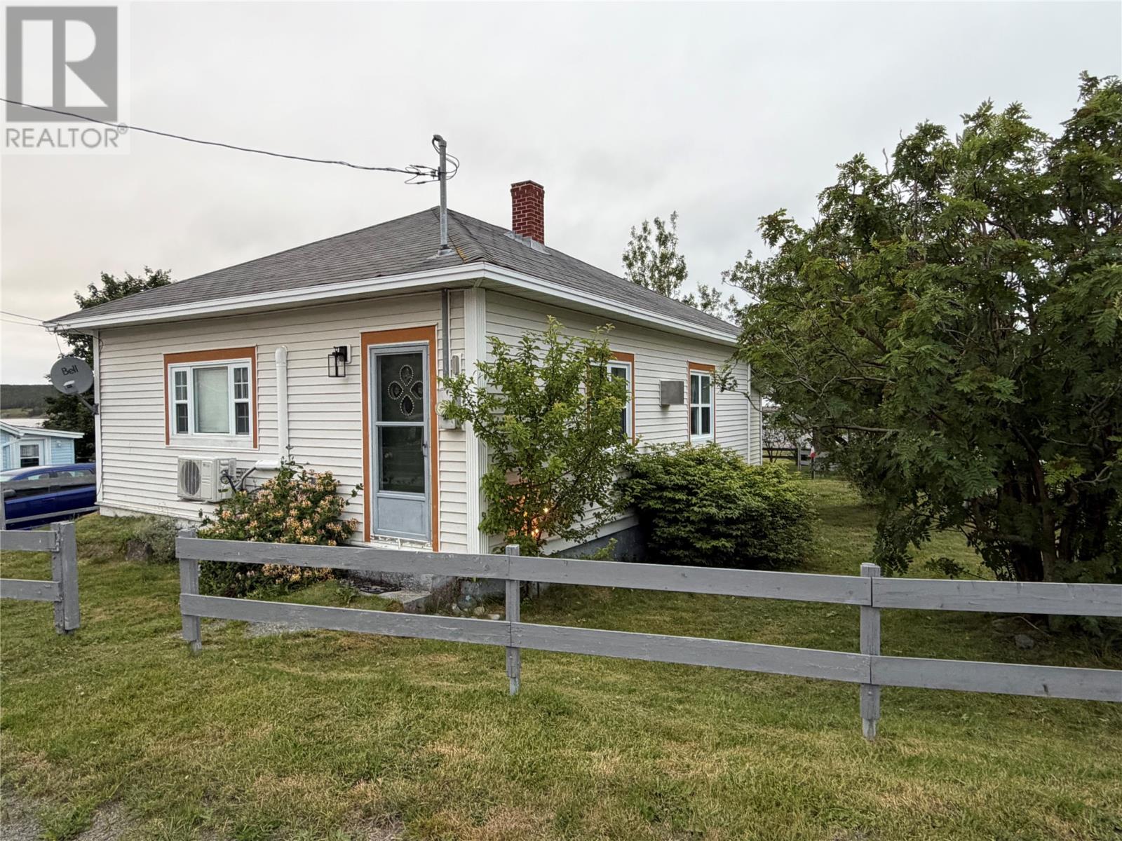 9 Main Road Property Photo 1