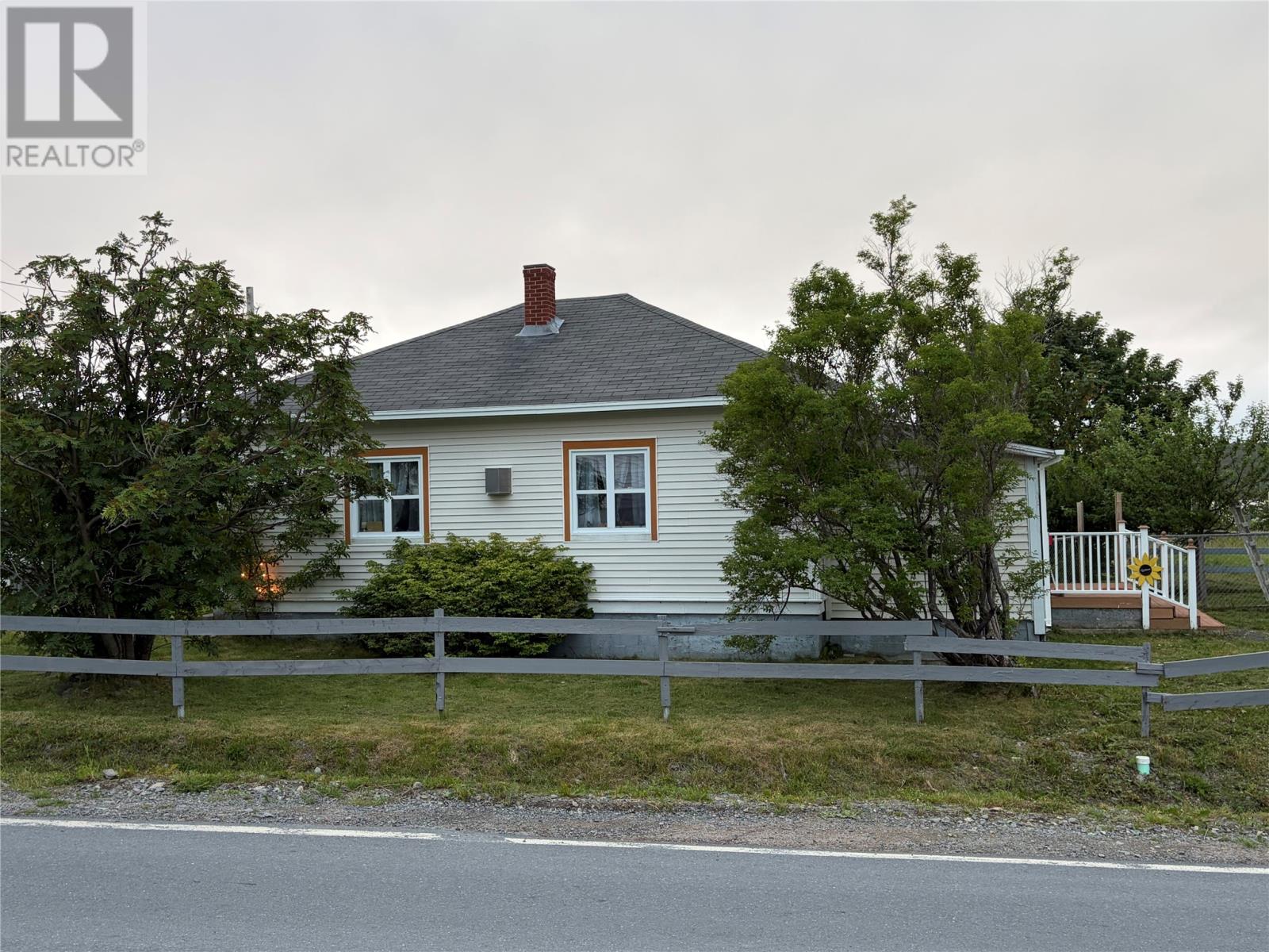 9 Main Road Property Photo 4