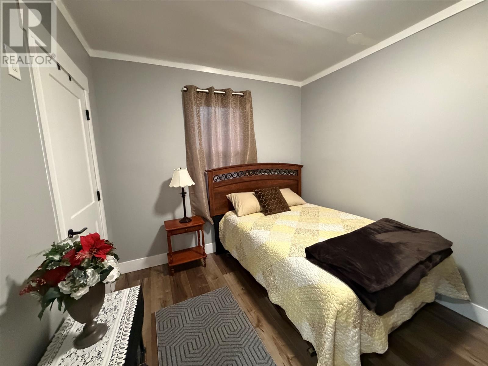 9 Main Road Property Photo 16
