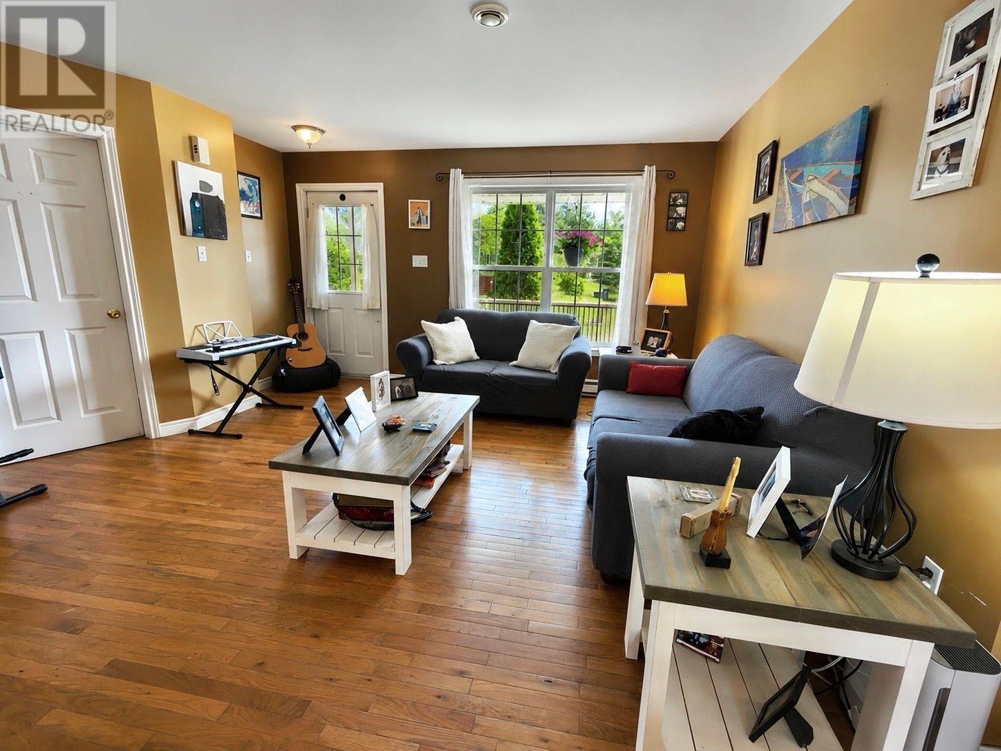 3 White Rose Place Property Photo 12
