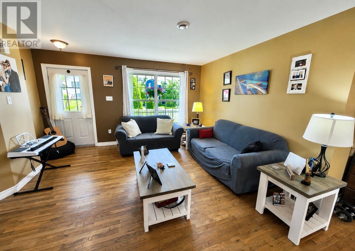 3 White Rose Place Property Photo 13