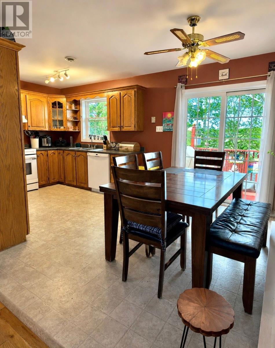 3 White Rose Place Property Photo 16