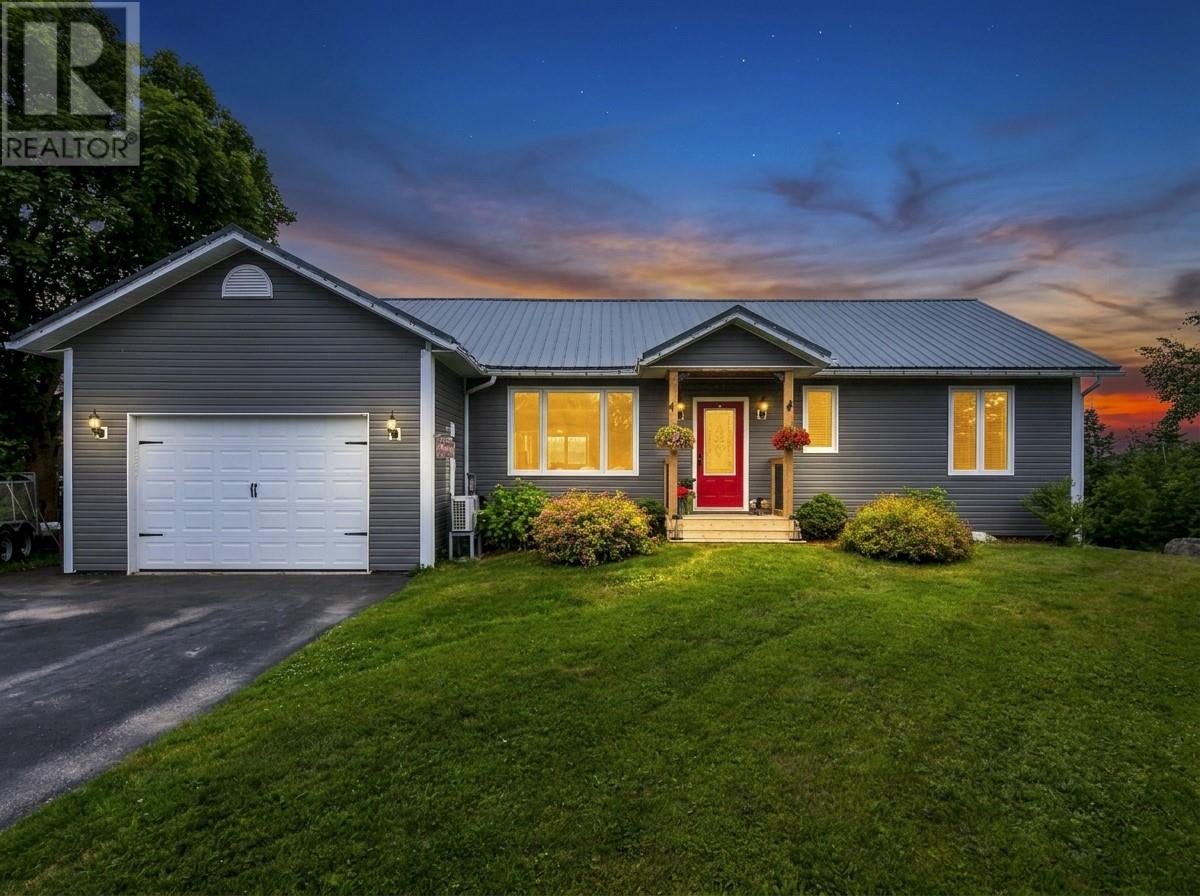 2 Ingrids Lane Property Photo 1
