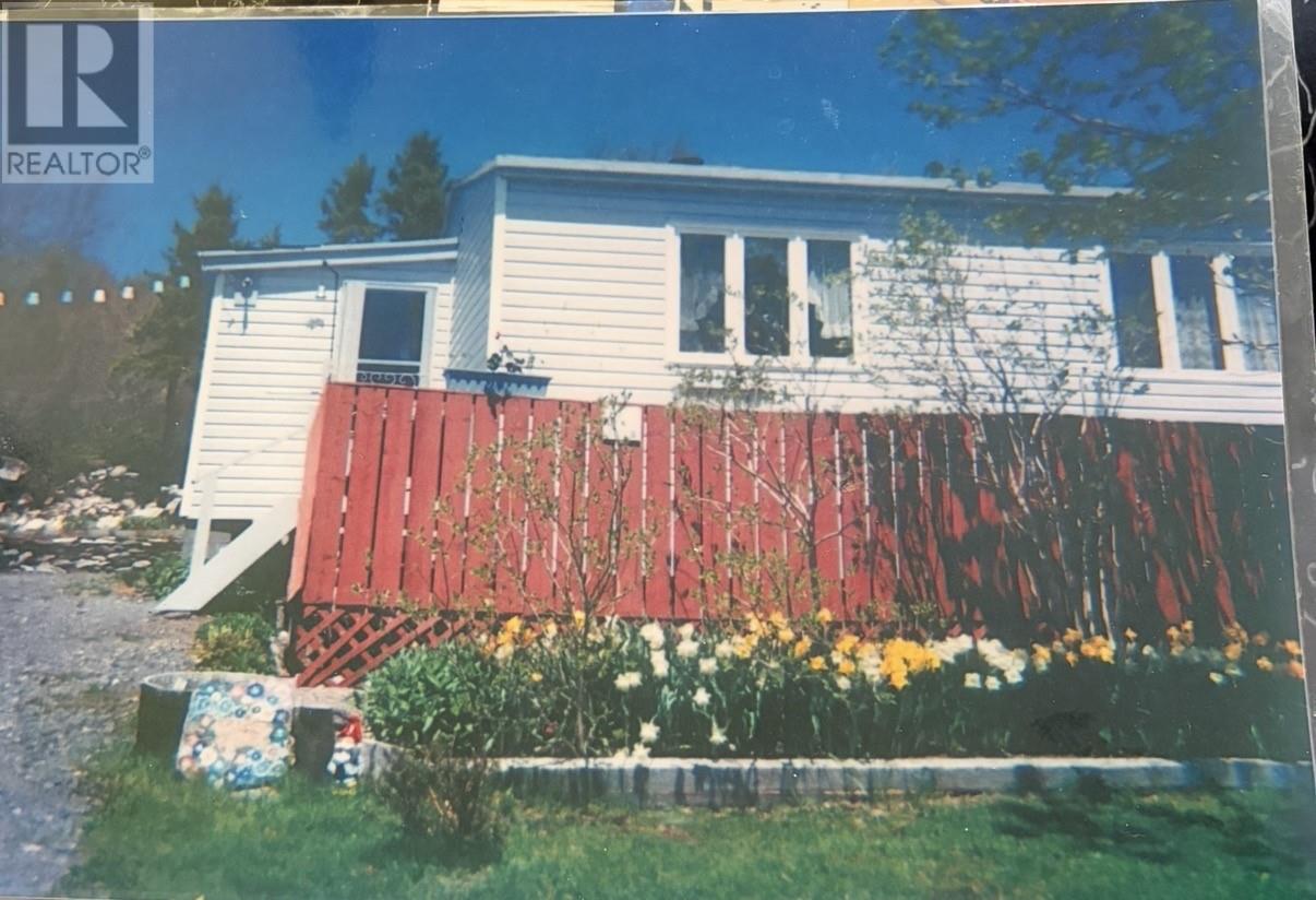 1202 Western Bay Line Property Photo 4