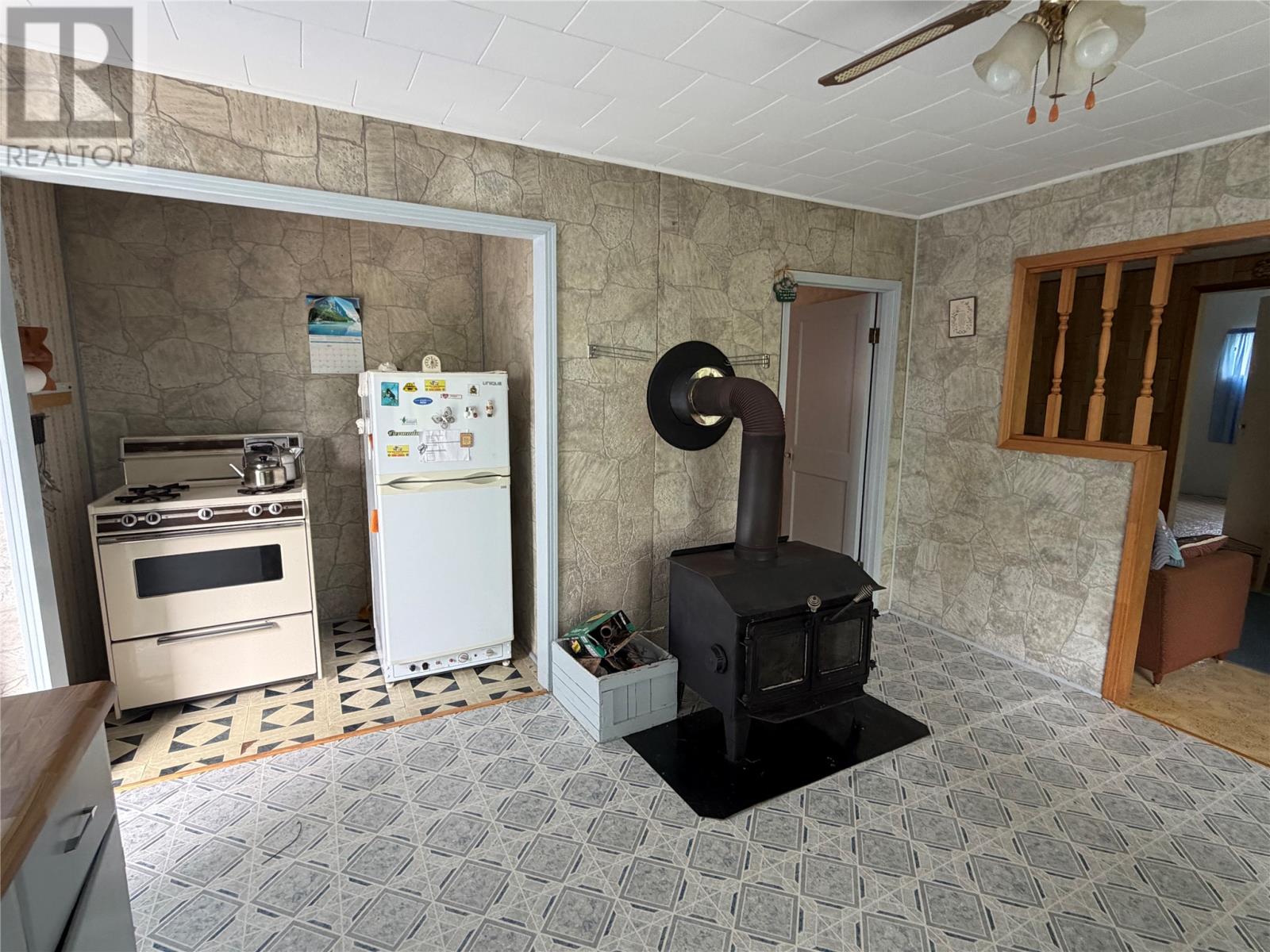 1202 Western Bay Line Property Photo 5