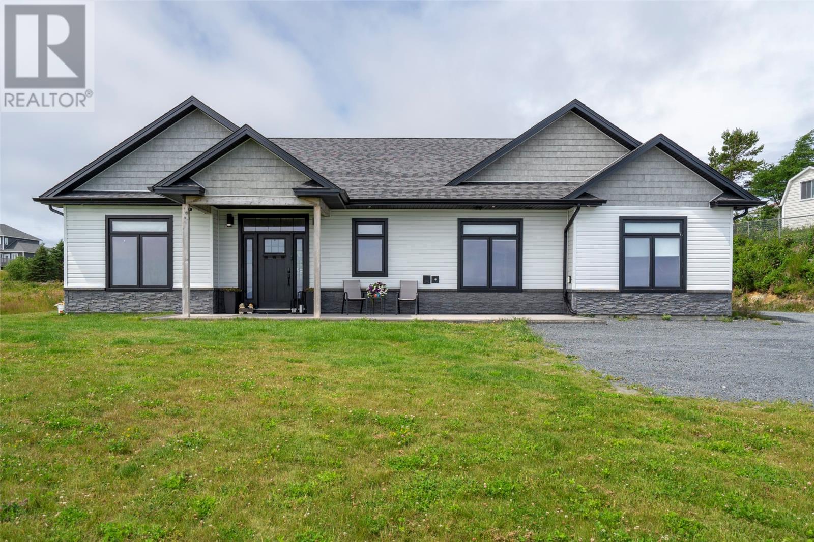 6-14a Drover's Road Property Photo 1