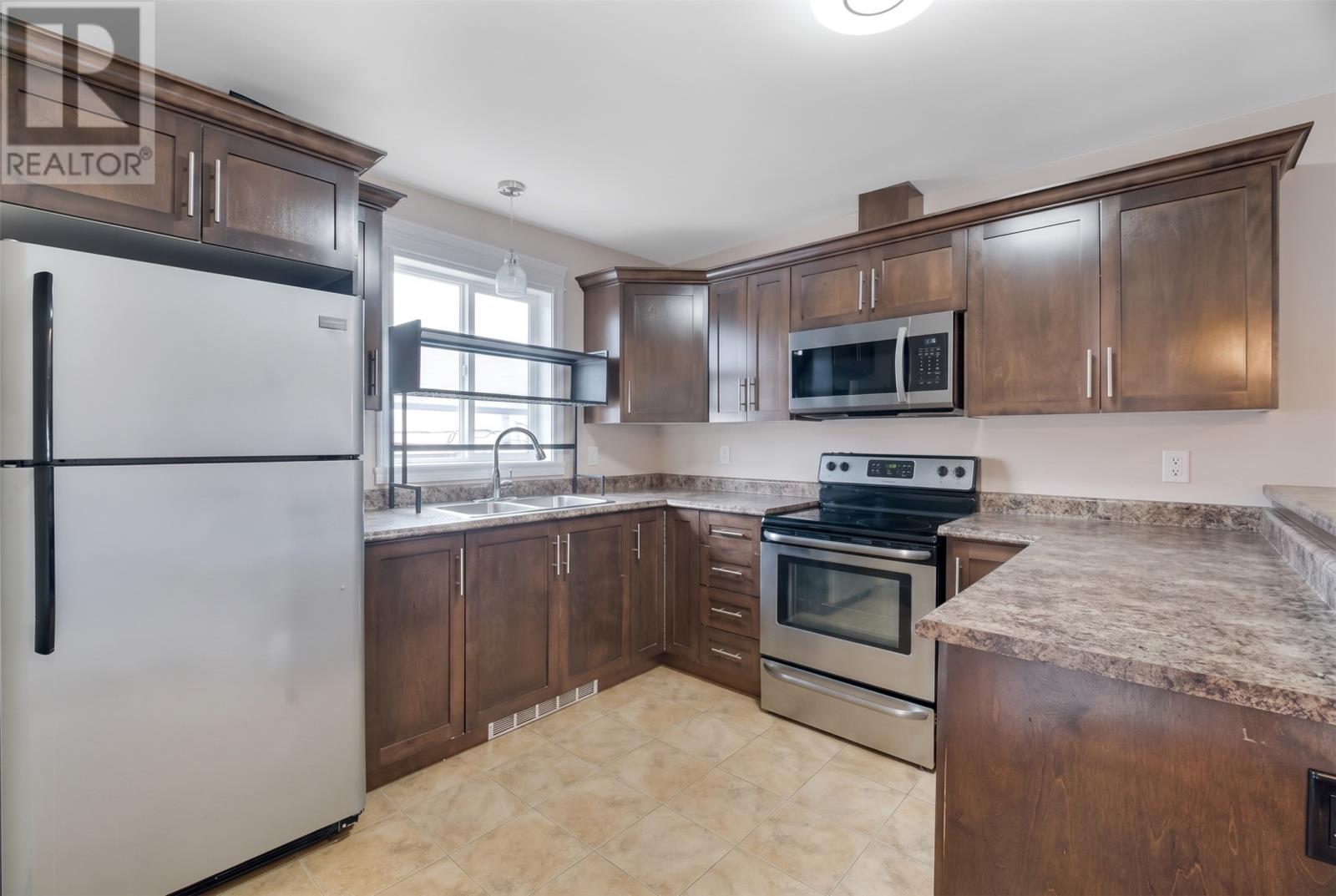 403 Blackmarsh Road Unit#3 Property Photo 11