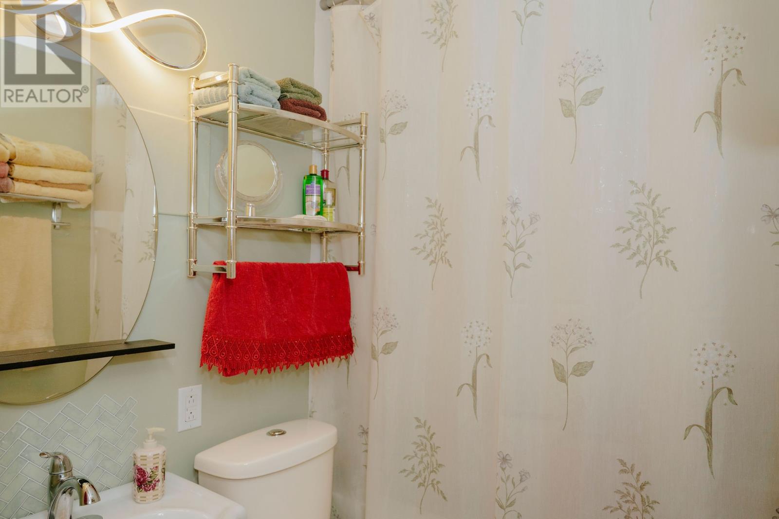 58 Byrd Avenue Property Photo 33