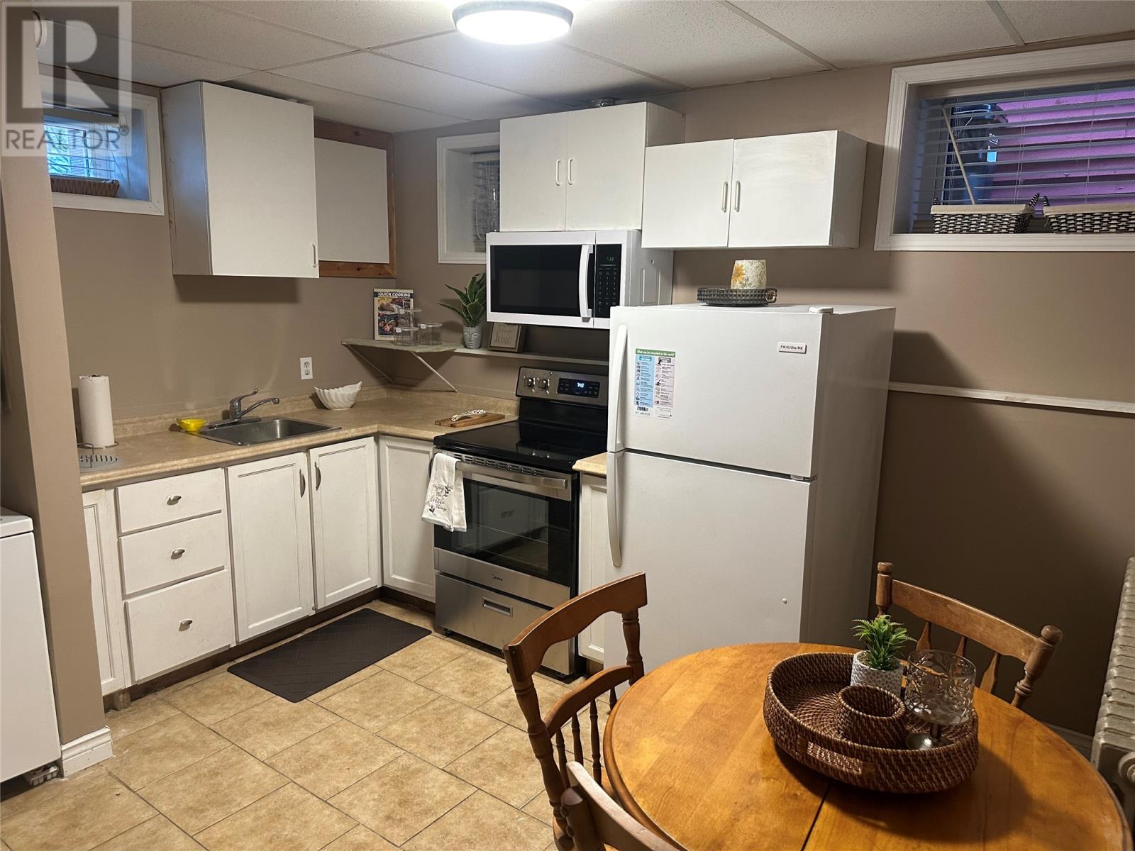12 Blatch Avenue Property Photo 3