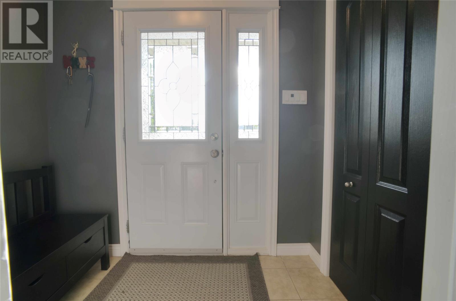 32 Abbotts Road Property Photo 7