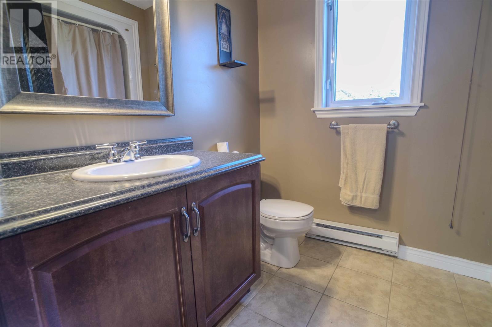 32 Abbotts Road Property Photo 24