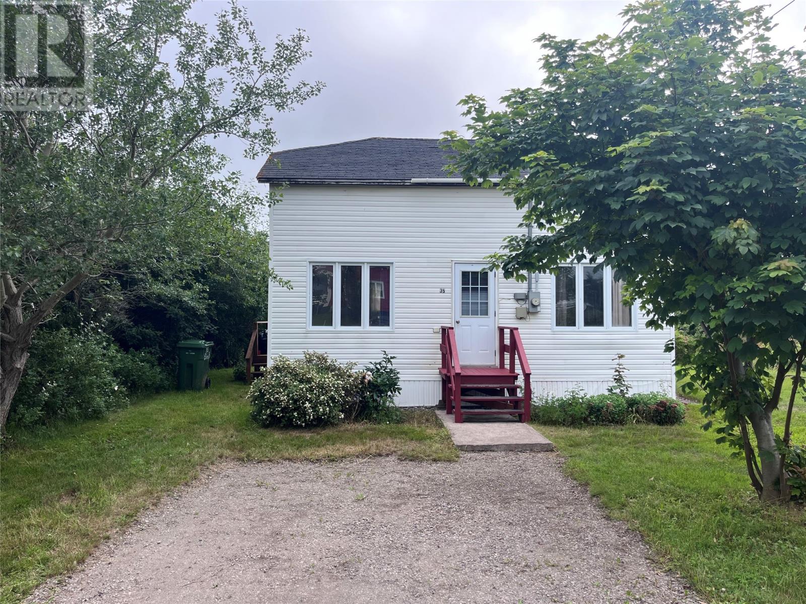 35 Eldon Street Property Photo 2