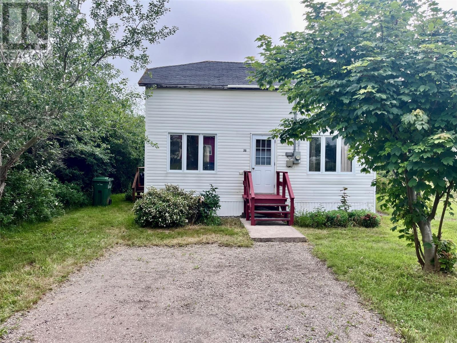 35 Eldon Street Property Photo 22