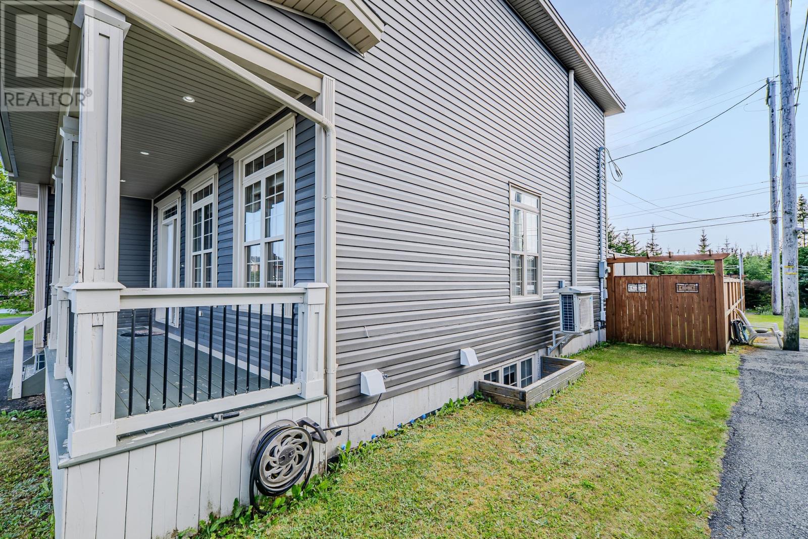 28 Kenai Crescent Property Photo 6