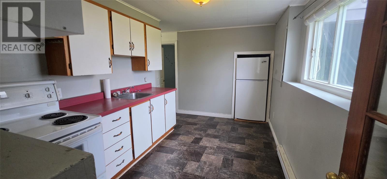 10 Atlantic Street Property Photo 25