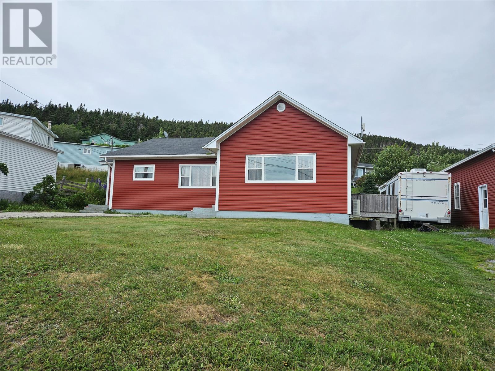 2 Old Settlement Hill Property Photo 3