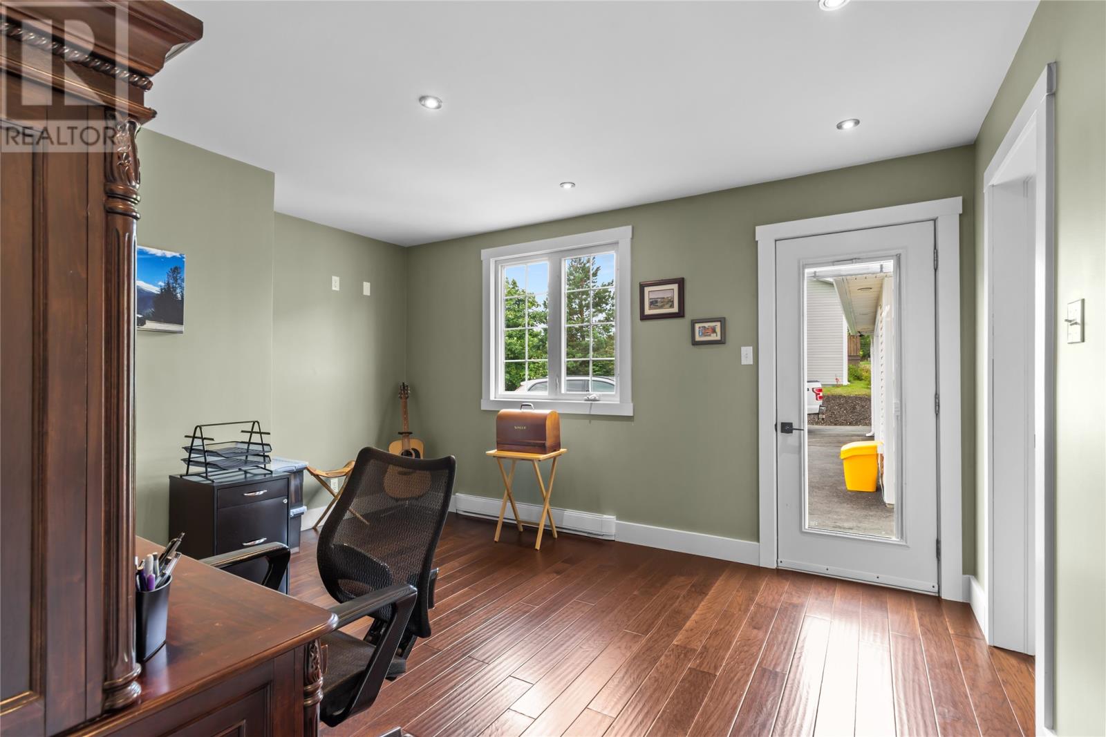 8 Plateau Park Property Photo 15