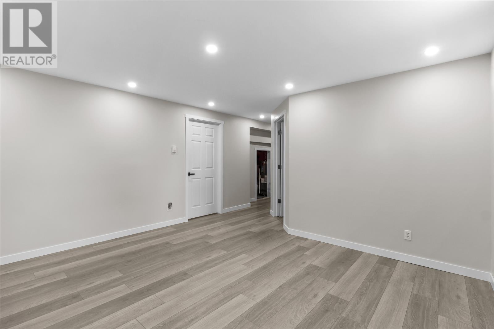 8 Plateau Park Property Photo 26